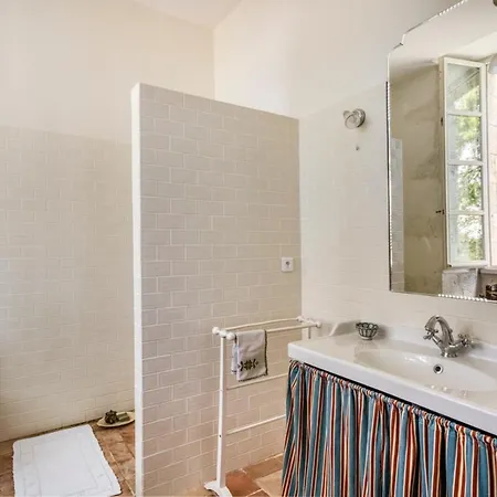 Cazes-mondenard Chateau Sleeps 12 With Pool And Wifi Feriehus