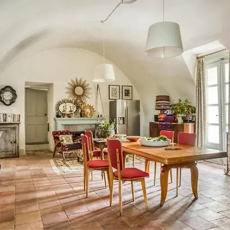 Cazes-mondenard Chateau Sleeps 12 With Pool And Wifi Feriehus